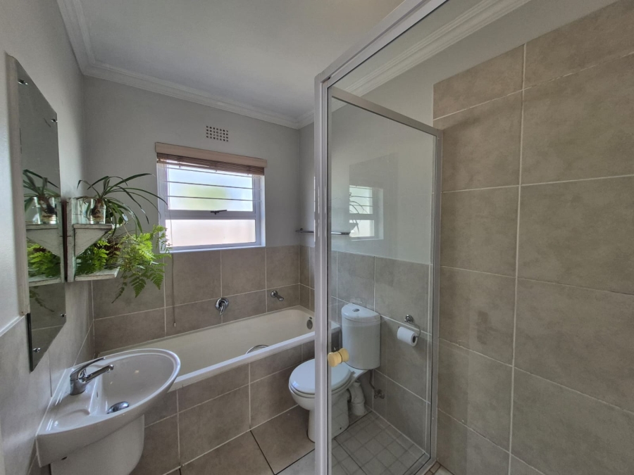 2 Bedroom Property for Sale in Sunningdale Western Cape